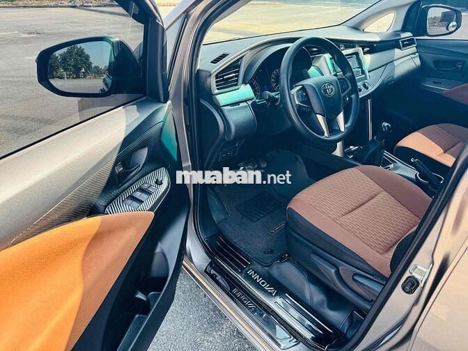 Toyota Innova 2019 2.0E MT Nâu