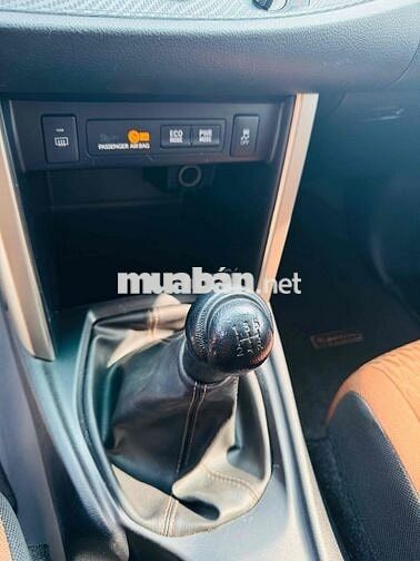 Toyota Innova 2019 2.0E MT Nâu