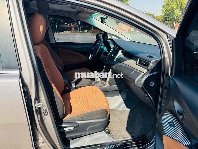 Toyota Innova 2019 2.0E MT Nâu