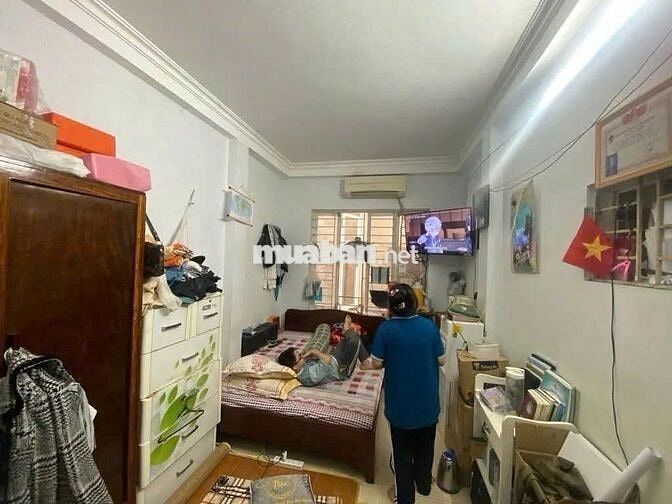 Bán nhà Khuất Duy Tiến 10m ra ô tô tránh, ánh sáng tốt, ở ngay đón tết