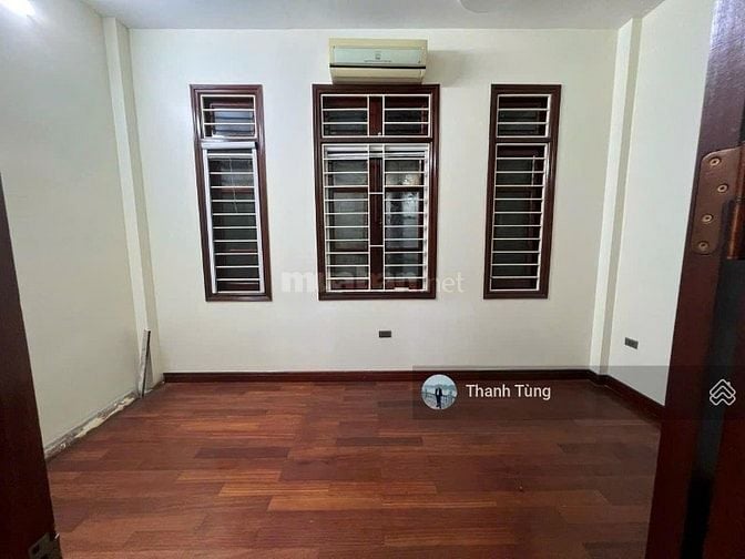 Nhà 5,5T vị trí đẹp khu P/Lô vip Chùa Láng vỉa hè ngõ kdoanh rộng 8m 