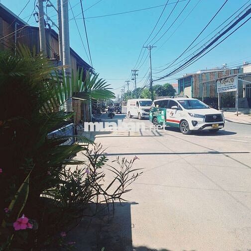 Nhà Mặt Tiền Dương Đình Cúc Thoát Mát Trường Học Chợ BV V..v