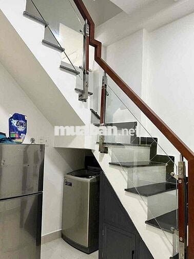 🏠CHO THUÊ NGUYÊN CĂN QUẬN 4… 📍Vị trí: Nguyễn Thần Hiến, Phường 16, Q4.