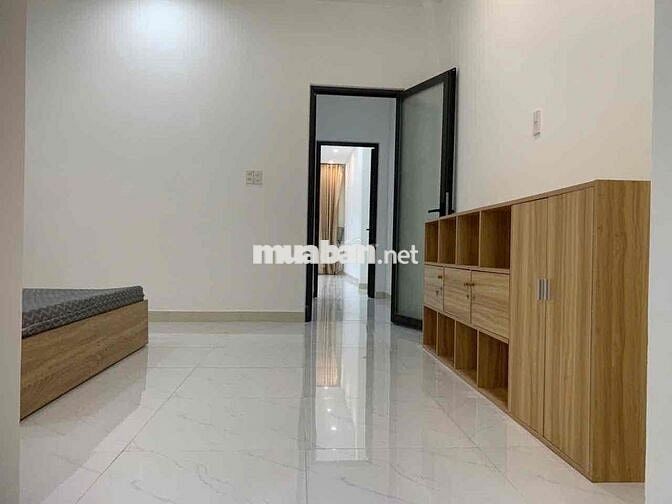 Cho thuê nhà mặt tiền gần Biển Nguyễn Tất Thành - Hoà Minh