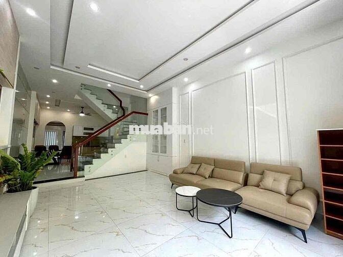 Cho thuê nhà mặt tiền gần Biển Nguyễn Tất Thành - Hoà Minh