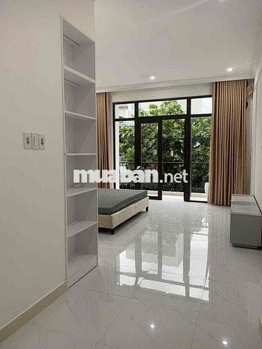 Cho thuê nhà mặt tiền gần Biển Nguyễn Tất Thành - Hoà Minh