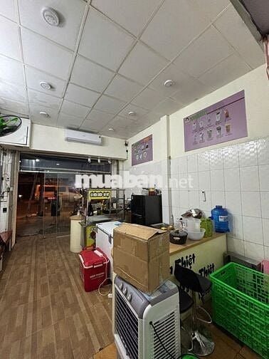 Sang quán nước dừa NanaCoco mặt tiền Bình Thạnh