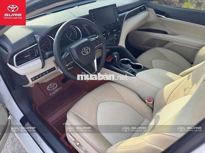 Toyota Camry 2024 2.5Q - siêu lướt 21.000 km