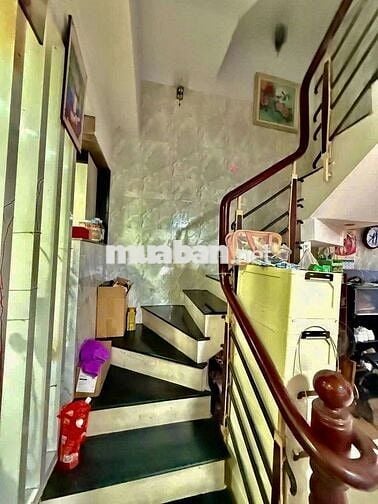 NHỈNH 6 TỶ ,TÂN BÌNH ,P13,  36m2, 4 TẦNG , 4PN , GẦN GA T3, E.TOWN