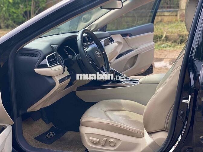Toyota Camry 2021 2.5 Q nhập Thái