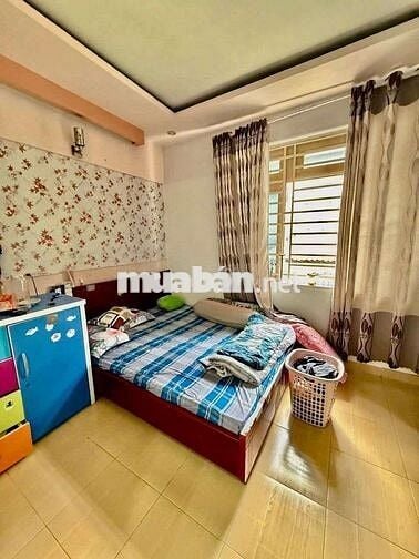 NHỈNH 6 TỶ ,TÂN BÌNH ,P13,  36m2, 4 TẦNG , 4PN , GẦN GA T3, E.TOWN