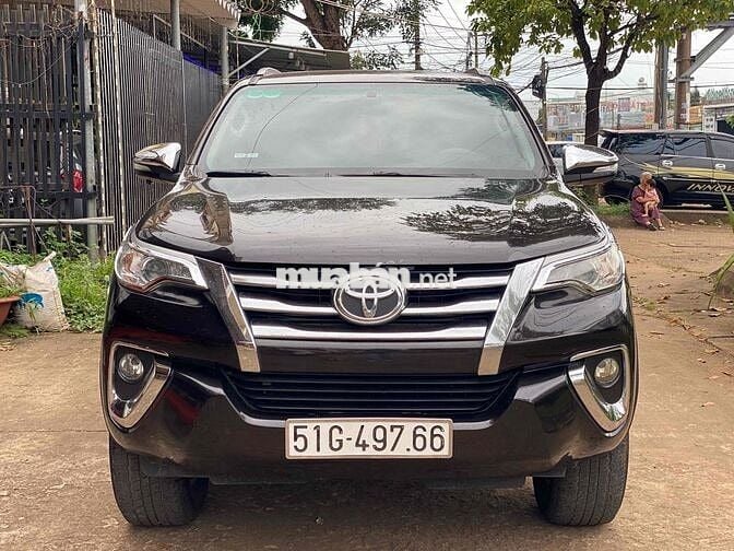 Toyota Fortuner 2017 đk 2018 sàn dầu 1 chủ