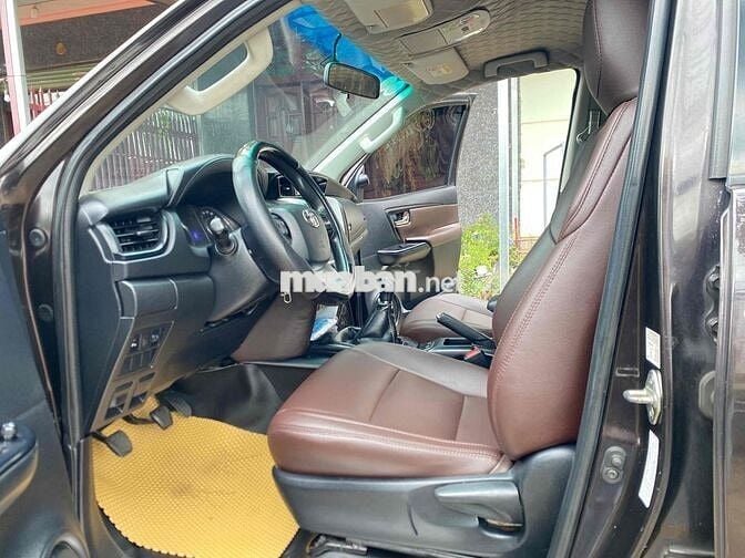 Toyota Fortuner 2017 đk 2018 sàn dầu 1 chủ