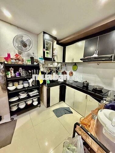 NHỈNH 6 TỶ ,TÂN BÌNH ,P13,  36m2, 4 TẦNG , 4PN , GẦN GA T3, E.TOWN