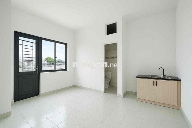 PHÒNG CỬA SỔ TRỜI FULL NỘI THẤT GẦN NGAY ĐẠI HỌC NGUYỄN TẤT THÀNH