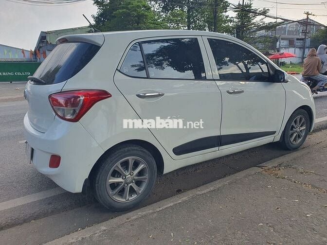 Hyundai I10 2015 Trắng Số sàn