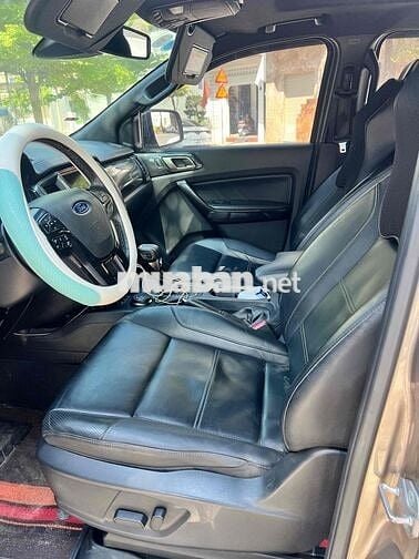 Ford Everest 2020 Titanium 2.0L 4x4 AT - chính chủ