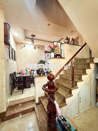 Giáp Tên Lửa - hẻm xe hơi -48m2 - 2 tầng -hơn 4 tỷ