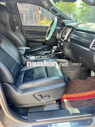 Ford Everest 2020 Titanium 2.0L 4x4 AT - chính chủ
