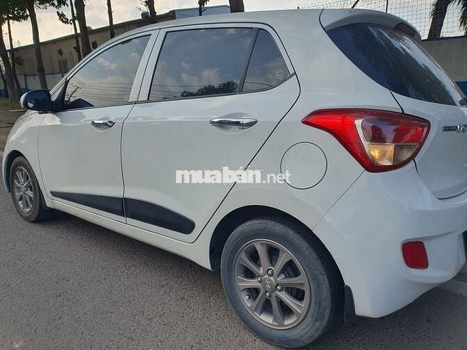 Hyundai I10 2015 Trắng Số sàn