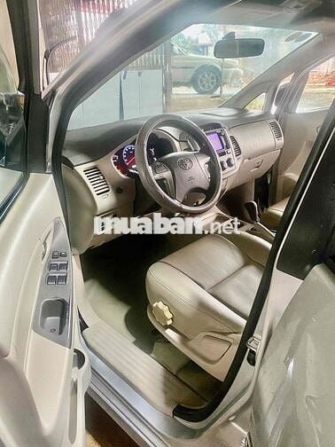 Toyota Innova 2012 E - 150000 km
