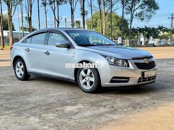 Chevrolet Cruze 2011 Bạc 100.000 km