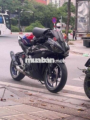 Yamaha R3 2015 màu Đen