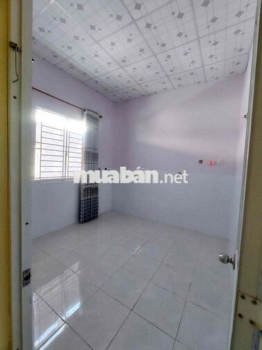 Cho Thuê Nhà 1 Lầu Lộ Ô Tô. Giá 4 Triệu. Có 2 Phòng Ngủ KDC Hoàng Quân