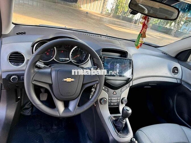 Chevrolet Cruze 2011 Bạc 100.000 km