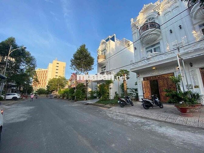 CHO THUÊ NHÀ 2 LẦU FULL MÁY LẠNH KHU DÂN CƯ HỒNG LOAN