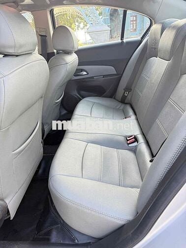 Chevrolet Cruze 2011 Bạc 100.000 km