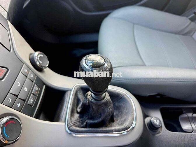 Chevrolet Cruze 2011 Bạc 100.000 km