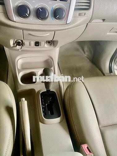 Toyota Innova 2012 E - 150000 km