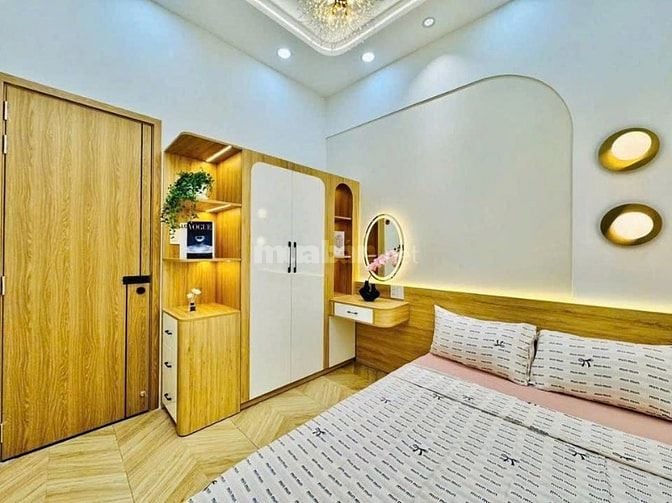 Sang nhượng gấp nhà hẻm Nguyễn Cửu Vân, Bình Thạnh,(66m2), chỉ 2tỷ130