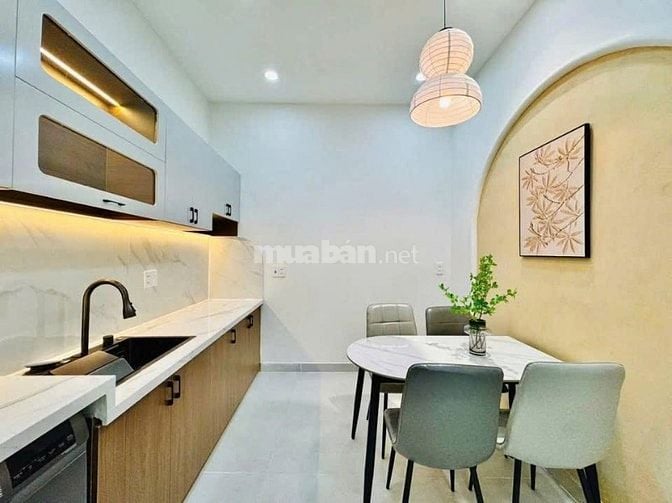 Sang nhượng gấp nhà hẻm Nguyễn Cửu Vân, Bình Thạnh,(66m2), chỉ 2tỷ130