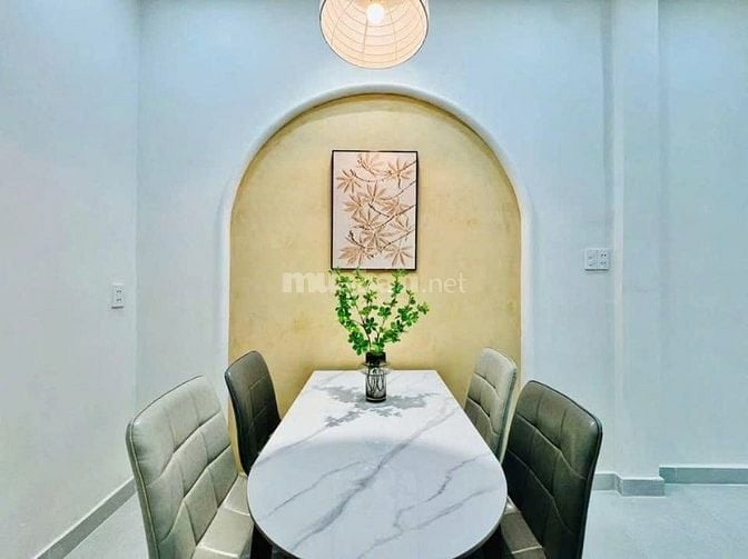 Sang nhượng gấp nhà hẻm Nguyễn Cửu Vân, Bình Thạnh,(66m2), chỉ 2tỷ130