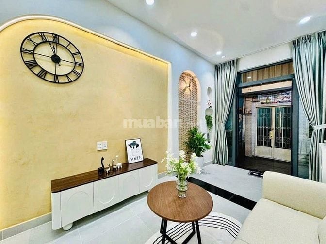 Sang nhượng gấp nhà hẻm Nguyễn Cửu Vân, Bình Thạnh,(66m2), chỉ 2tỷ130