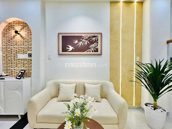 Sang nhượng gấp nhà hẻm Nguyễn Cửu Vân, Bình Thạnh,(66m2), chỉ 2tỷ130