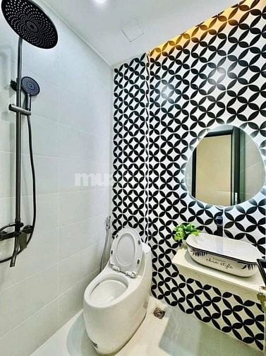Sang nhượng gấp nhà hẻm Nguyễn Cửu Vân, Bình Thạnh,(66m2), chỉ 2tỷ130