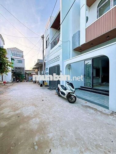 NHÀ CAO CẤP - GẦN BV NHI ĐỒNG, ĐẠI HỌC FPT