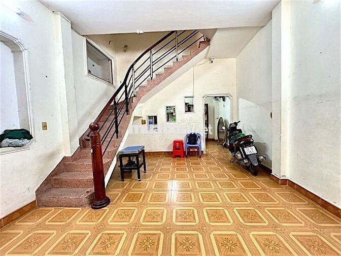 ÂU CƠ-TÂN BÌNH- HẺM NHỰA XE TẢI- GẦN BV TÂN PHÚ- 63M2- 3TẦNG. CHỈ 6TY9