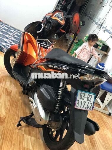 Honda Air Blade Fi 125 Cam đen