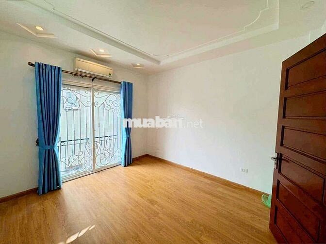 Cho Thuê Nhà Ngọc Thụy Long Biên 45m 4 Tầng 4p Ngủ Đủ Đồ Giá 11 triệu