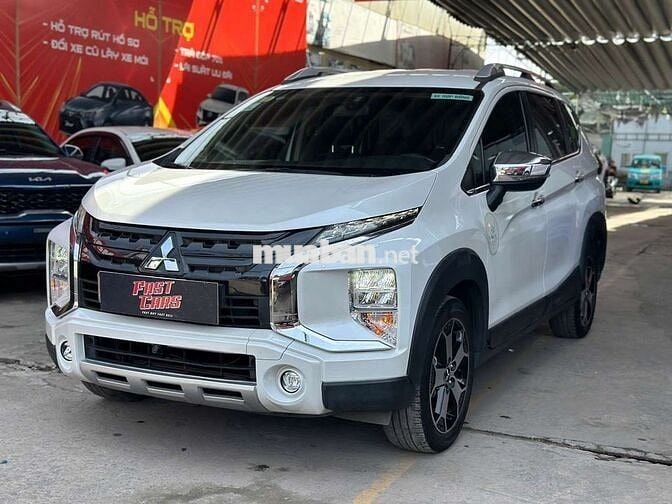 Mitsubishi Xpander Cross 2021 1.5 AT,màu trắng,5v7