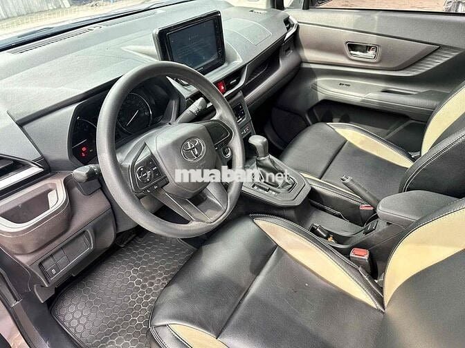 Toyota Avanza Premio 2023 CVT - 83000 km