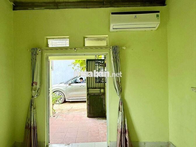 Cho thuê nhà xuân khôi cự khối 80m 2 tầng 2 ngủ giá 5 triệu