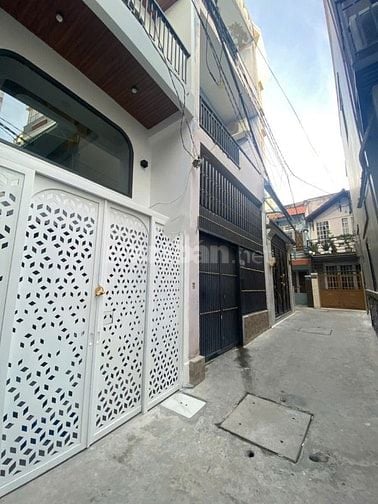 Ngã Tư Hàng Xanh Bình Thạnh 3Tầng Đúc Không Lộ Giới Hẻm 4m 45m2 6.xTỷ