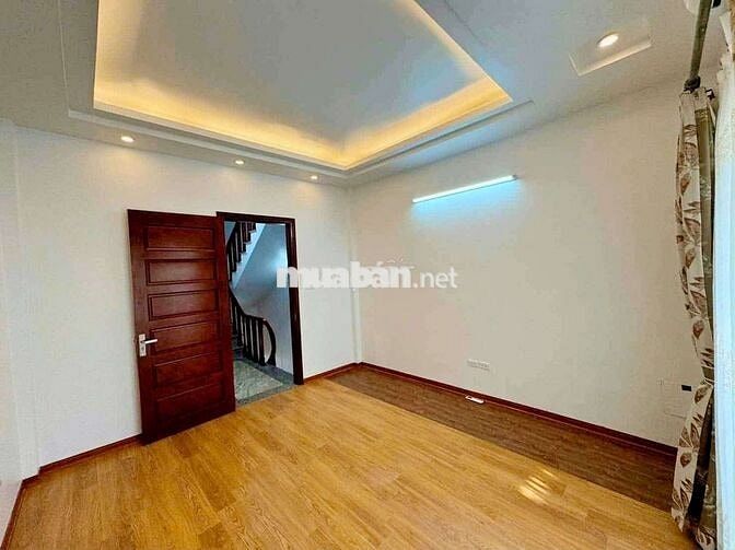 Cho Thuê Nhà Ngọc Thụy Long Biên 45m 4 Tầng 4p Ngủ Đủ Đồ Giá 11 triệu