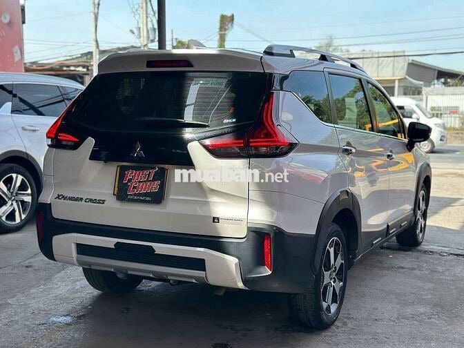 Mitsubishi Xpander Cross 2021 1.5 AT,màu trắng,5v7
