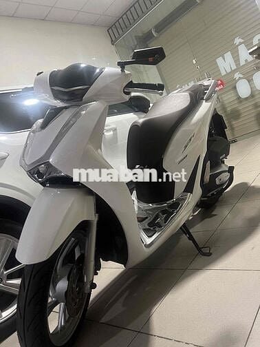 Honda SH 160i ABS màu trắng cao cấp đẹp như mới